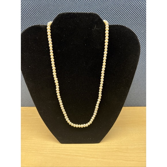 10k RTI Genuine Pearl Necklace 4mm Pearls 18" Classy Elegant Single Strand - Picture 1 of 13